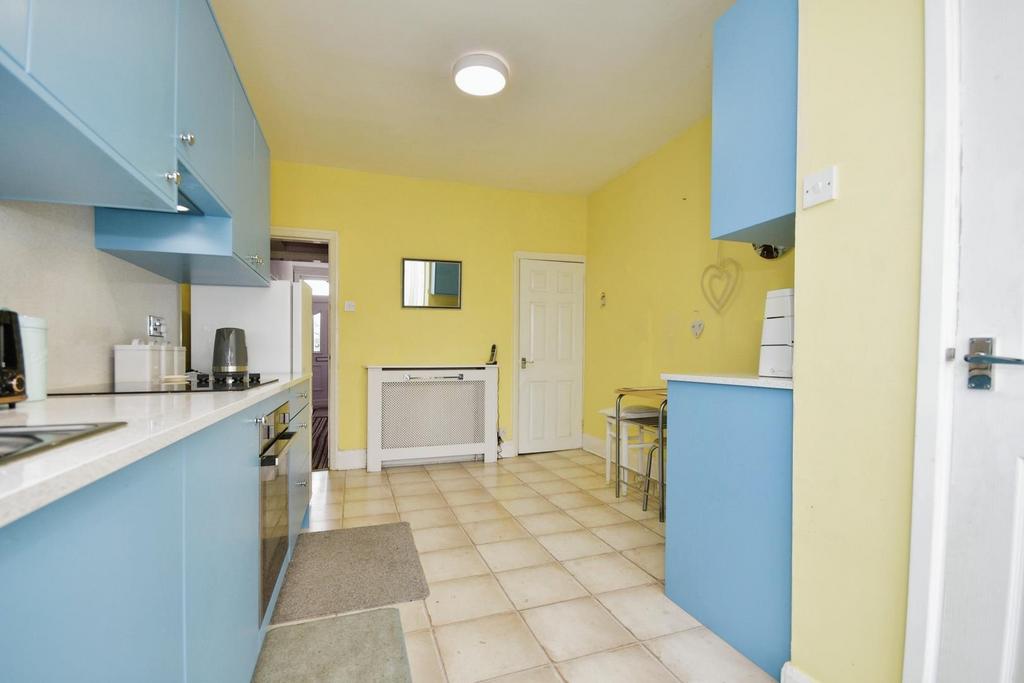 Dining kitchen