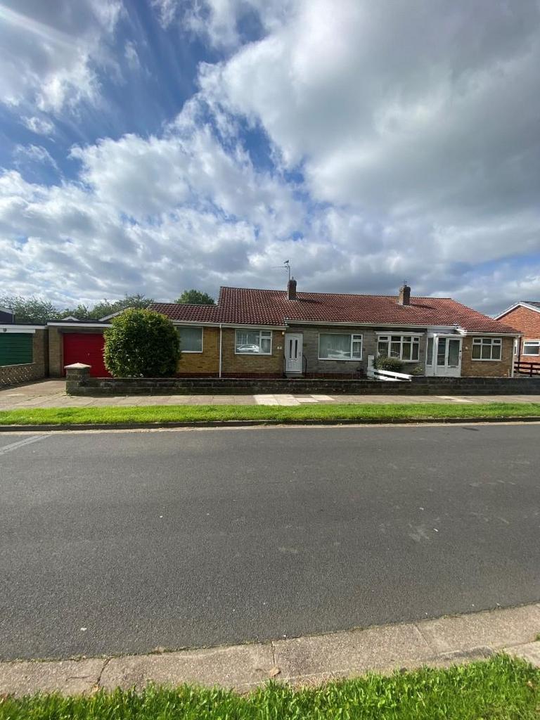 Burniston Drive, Billingham 3 bed semidetached bungalow £725 pcm (£