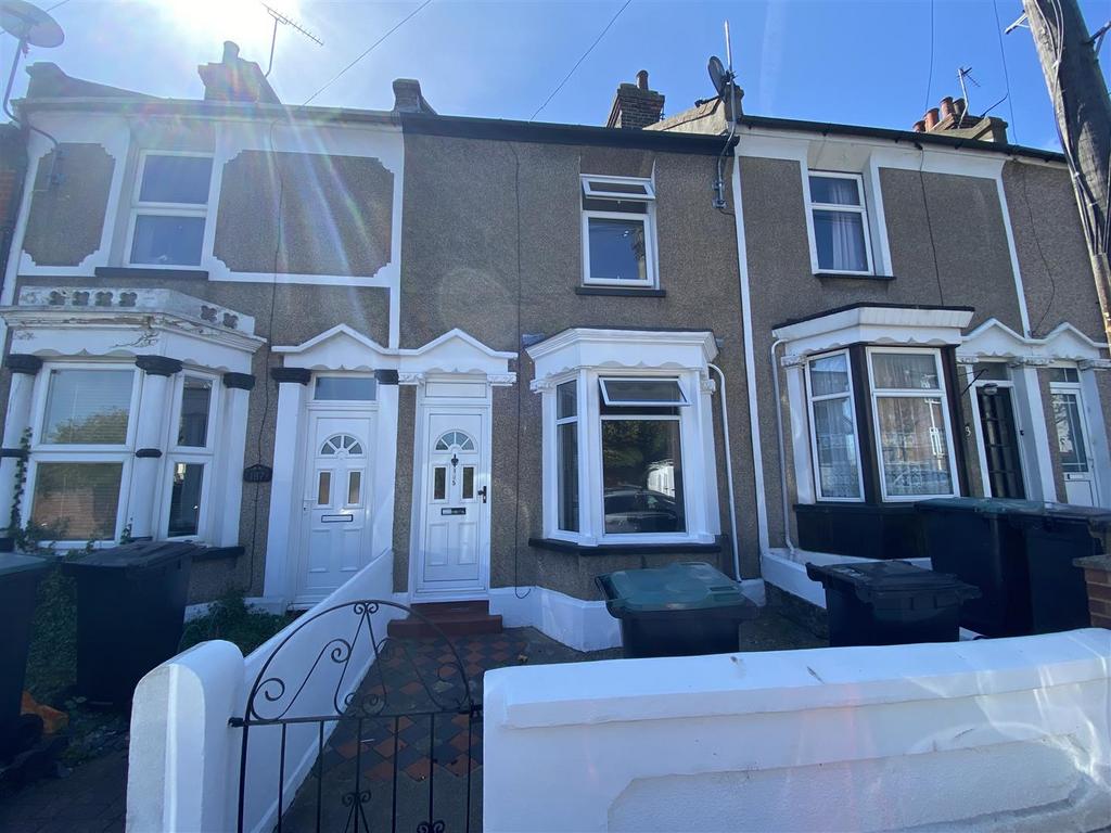 Dover Road, Northfleet 2 bed house £1,200 pcm (£277 pw)