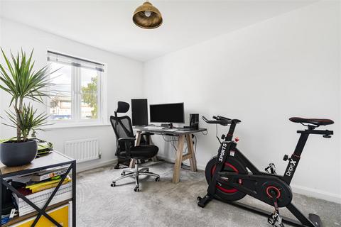 166 Camp Road, Upper Heyford, Bicester, OX25 5AG