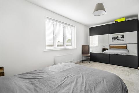 166 Camp Road, Upper Heyford, Bicester, OX25 5AG