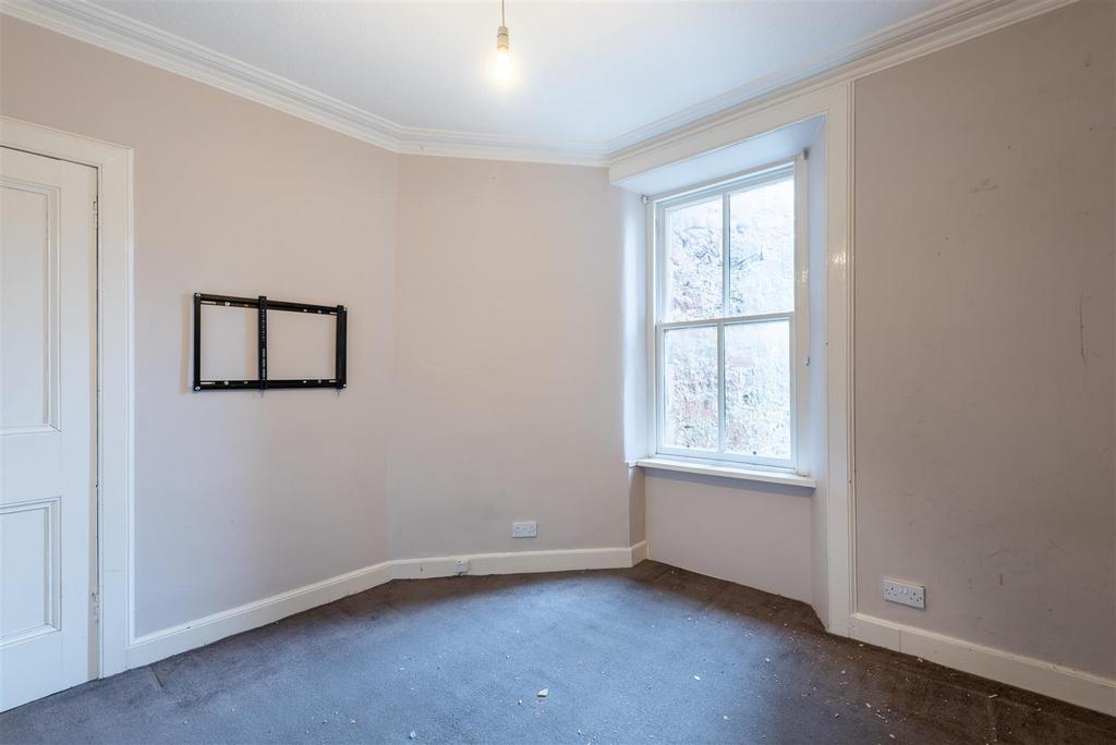 13. Bedroom.jpg