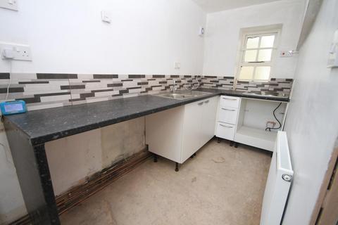 711 Wakefield Road, Bradford, BD4 7PR
