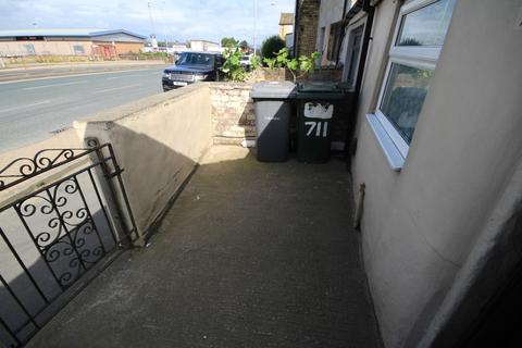 711 Wakefield Road, Bradford, BD4 7PR