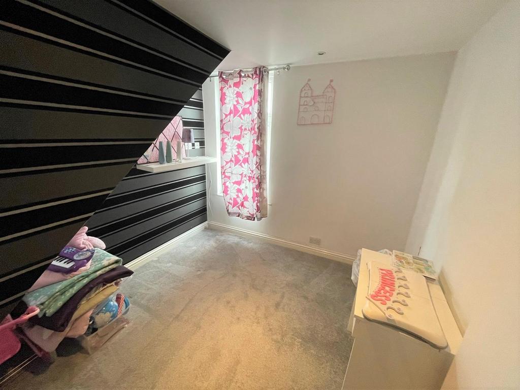 Bedroom 3.jpg