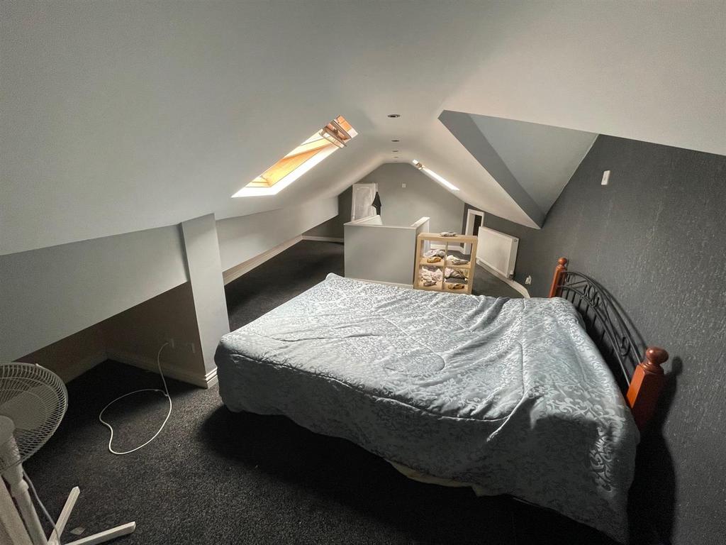 Loft bedroom.jpg