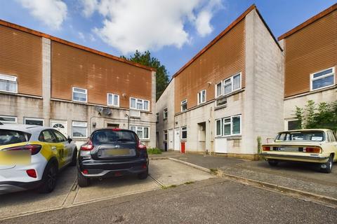 19 Reid Close, Pinner, HA5 2QD
