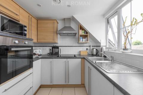 undefined, Waterloo Road, Epsom KT19