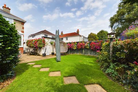 95 Corhampton Road, Bournemouth, BH6 5NX