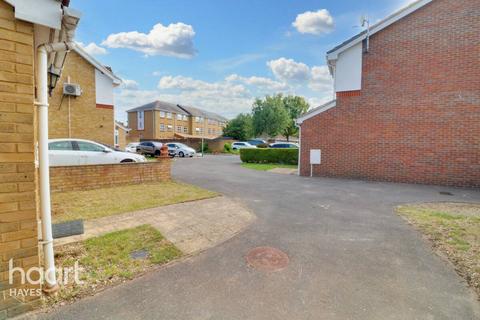 31 Tollgate Drive, Hayes, UB4 0NP