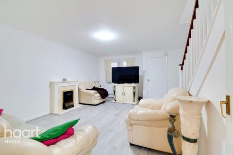 31 Tollgate Drive, Hayes, UB4 0NP