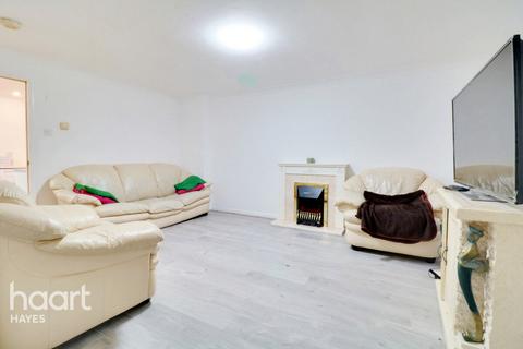 31 Tollgate Drive, Hayes, UB4 0NP