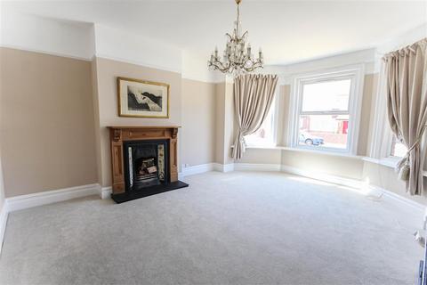 6 bedroom semi-detached house for sale, Upper Shirley Avenue, Southampton