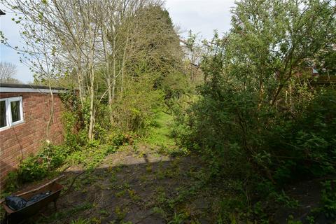 21 Adstone Grove, Birmingham, B31 4AU