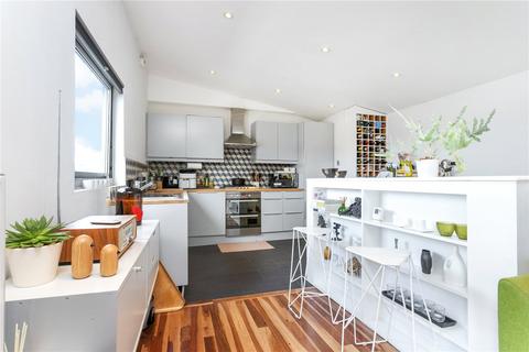 2 bedroom apartment for sale, Sunlight Square, London, E2
