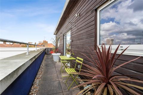 2 bedroom apartment for sale, Sunlight Square, London, E2