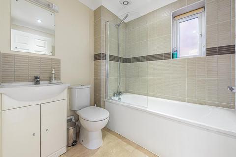 Flat 2 Ashmead Close, Ashford, TW15 1HT