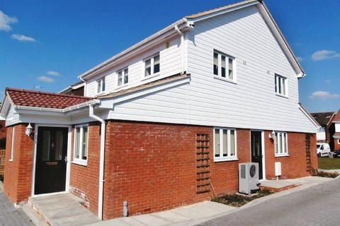 Flat 2 Ashmead Close, Ashford, TW15 1HT