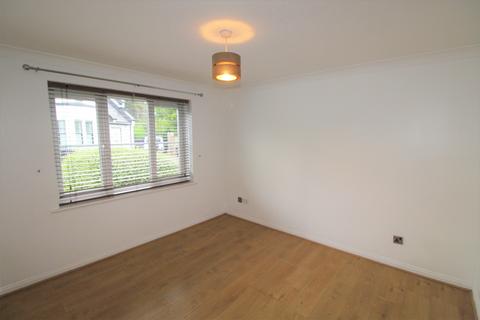 1 bedroom ground floor flat to rent, Hutton Court Rayleigh Road, Hutton, Brentwood, Essex, CM13