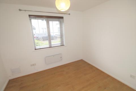 1 bedroom ground floor flat to rent, Hutton Court Rayleigh Road, Hutton, Brentwood, Essex, CM13