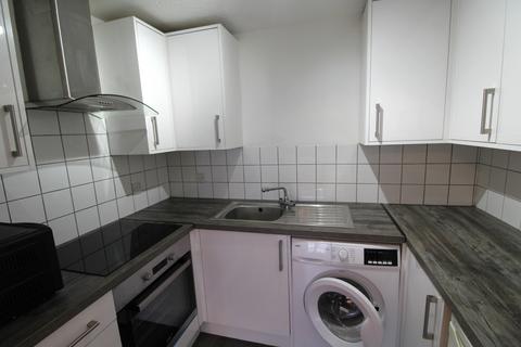 1 bedroom ground floor flat to rent, Hutton Court Rayleigh Road, Hutton, Brentwood, Essex, CM13