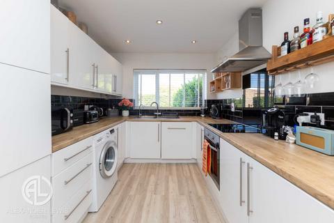 13 Lannock, Letchworth Garden City, SG6 2PX