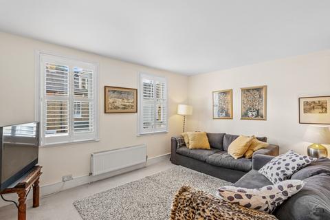 7 Maunder Road, London, W7 3PN