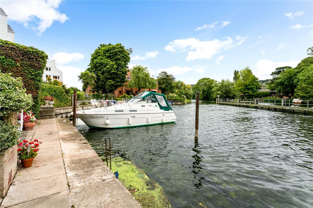 Mooring