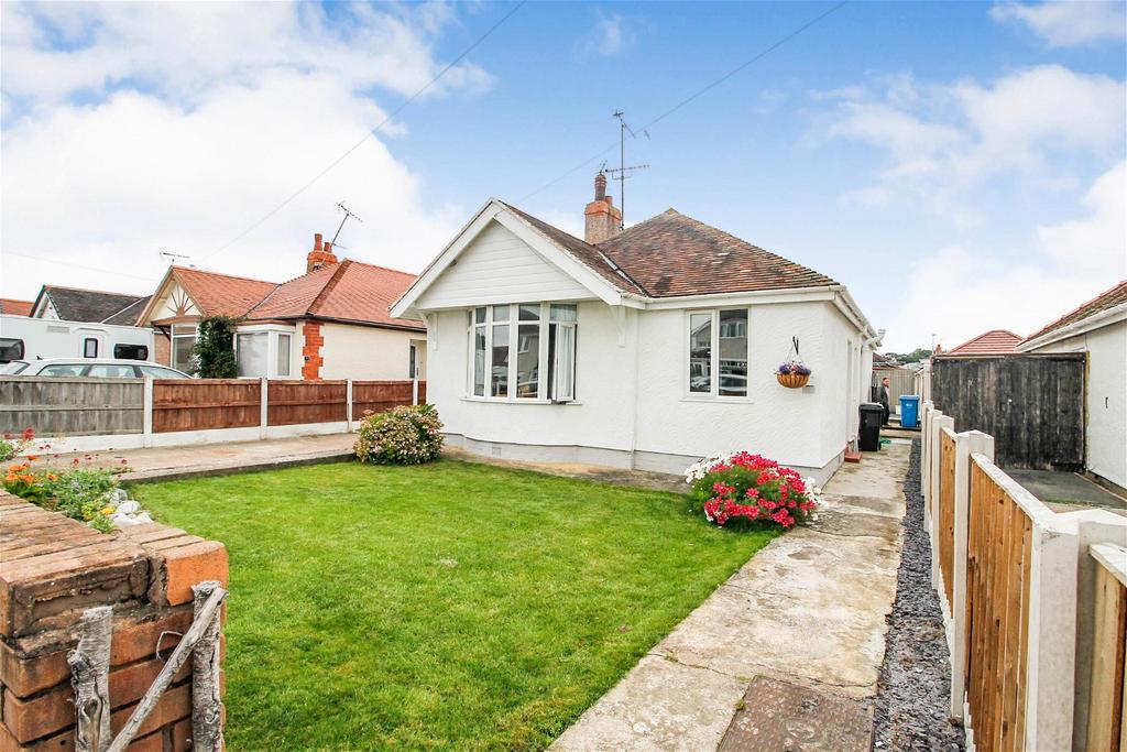 South Drive, Rhyl 3 bed detached bungalow for sale £227,000