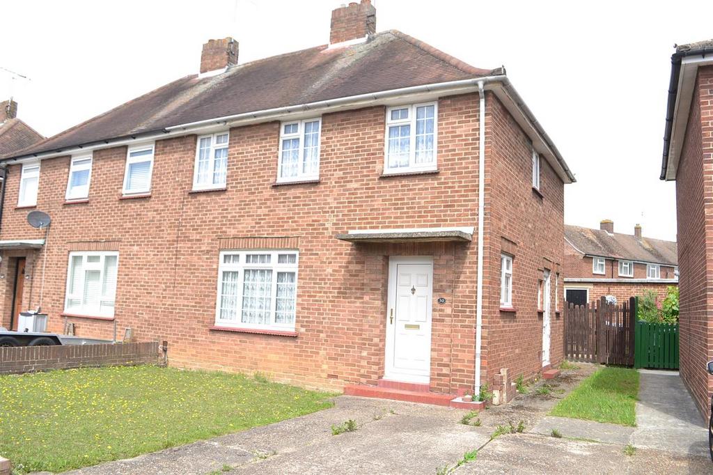 Langton Avenue, Chelmsford 3 bed semidetached house for sale £375,000