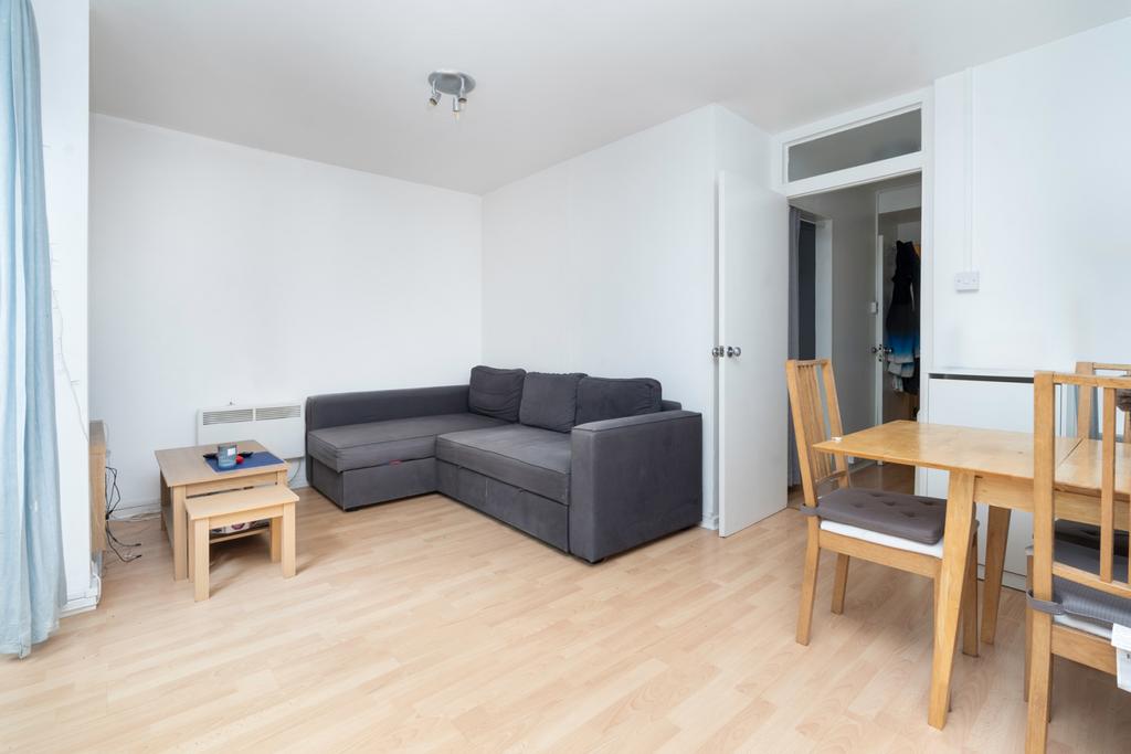 Apartment in Regents Park - View 5