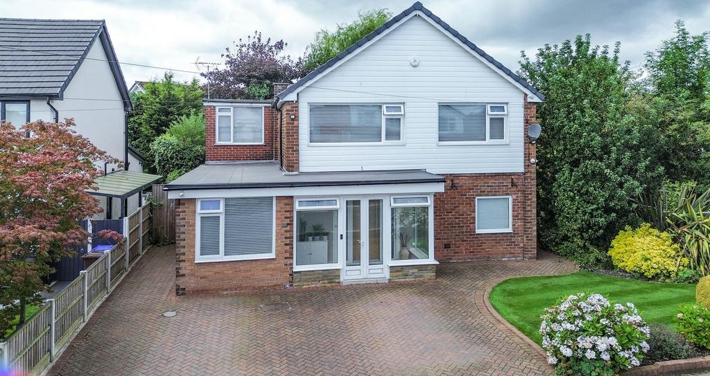 Hillingdon Road, Whitefield, M45 5 bed detached house for sale £590,000