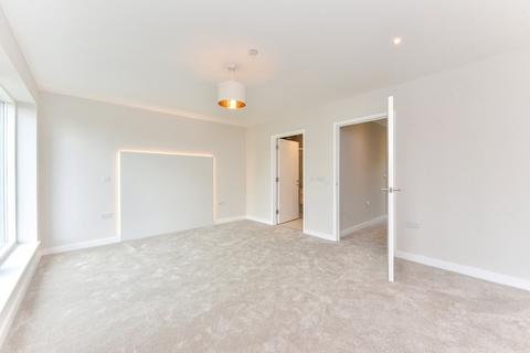 4 bedroom terraced house for sale, Vicarage Hill, Alton, Hampshire