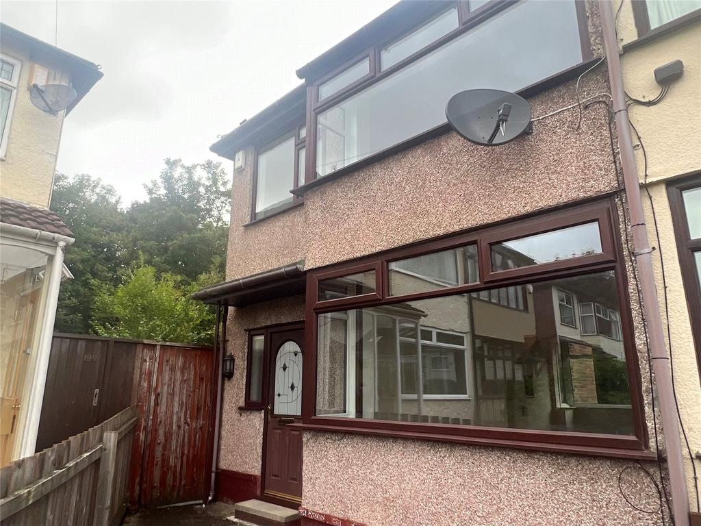 Hilary Avenue, Liverpool, Merseyside, L14 3 bed semidetached house £