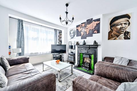 132 Elm Road, New Malden, KT3 3HS