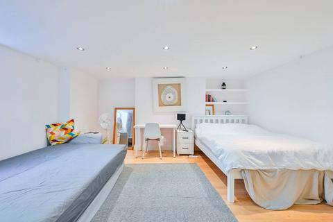 Studio for sale, Leigh Street, Bloomsbury, London, WC1H