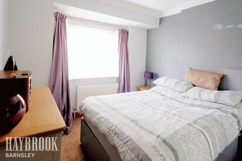 14 Kingsway, Wombwell, Barnsley, S73 0EA