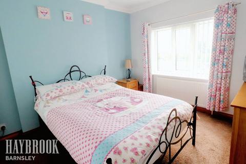 14 Kingsway, Wombwell, Barnsley, S73 0EA