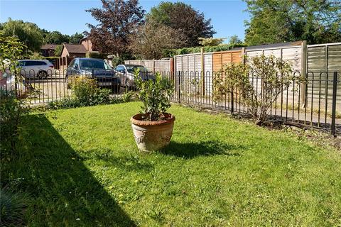 2 bedroom end of terrace house for sale, Willowdale Close, Petersfield, Hampshire, GU32