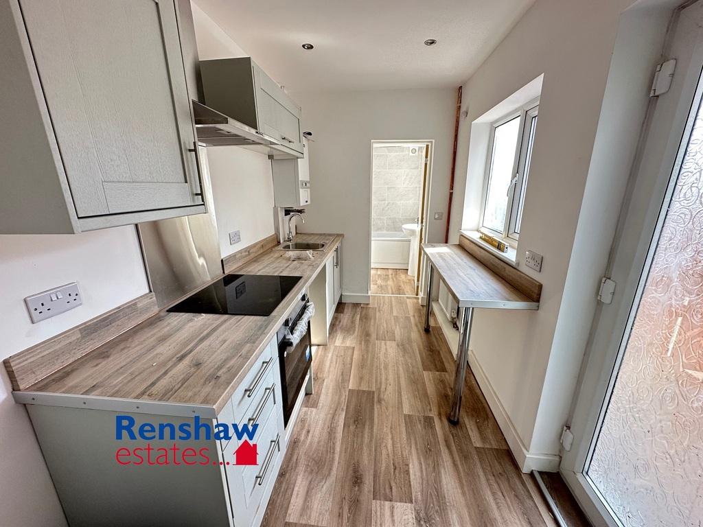 Flamstead Road, Ilkeston, Derbyshire 3 bed terraced house £850 pcm (£196 pw)