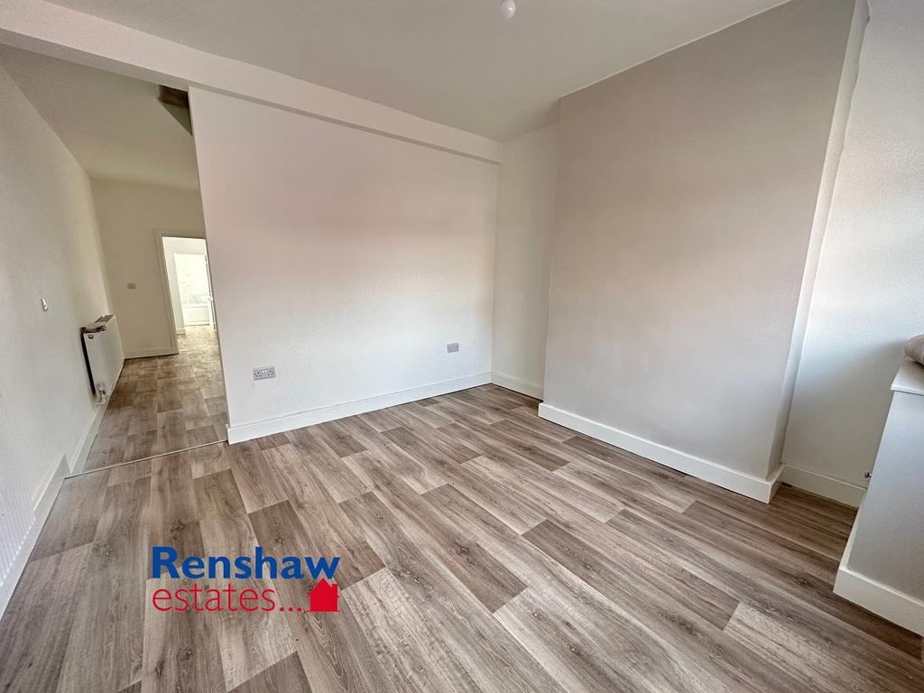Flamstead Road, Ilkeston, Derbyshire 3 bed terraced house £850 pcm (£196 pw)
