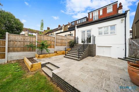 4 bedroom end of terrace house to rent, Woodberry Way, London, E4