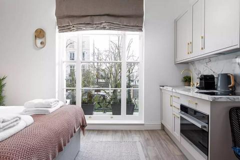 Studio to rent, Pembridge Villas (1), Notting Hill, London, W11