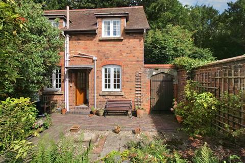 4 bedroom detached house for sale, The Bank House Lodge, Longhills Road, Church Stretton SY6