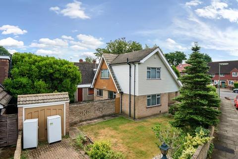 22 Nursery Road, Sunbury-on-thames, TW16 6LB