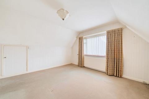 22 Nursery Road, Sunbury-on-thames, TW16 6LB