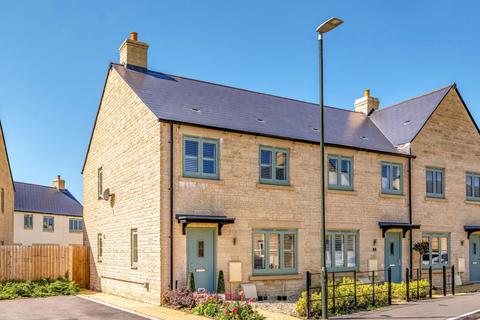 2 bedroom end of terrace house for sale, Pochard Way, South Cerney