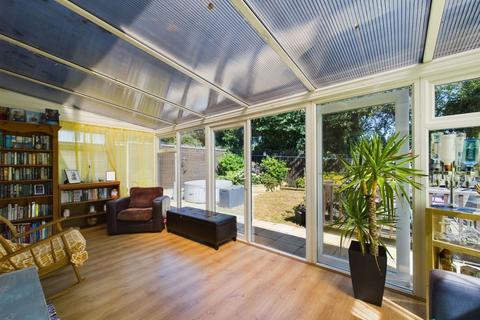 23 Auckland Close, Northampton, NN2 7BJ