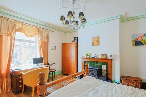 16 Beech Road, Sowerby Bridge, HX6 2LE
