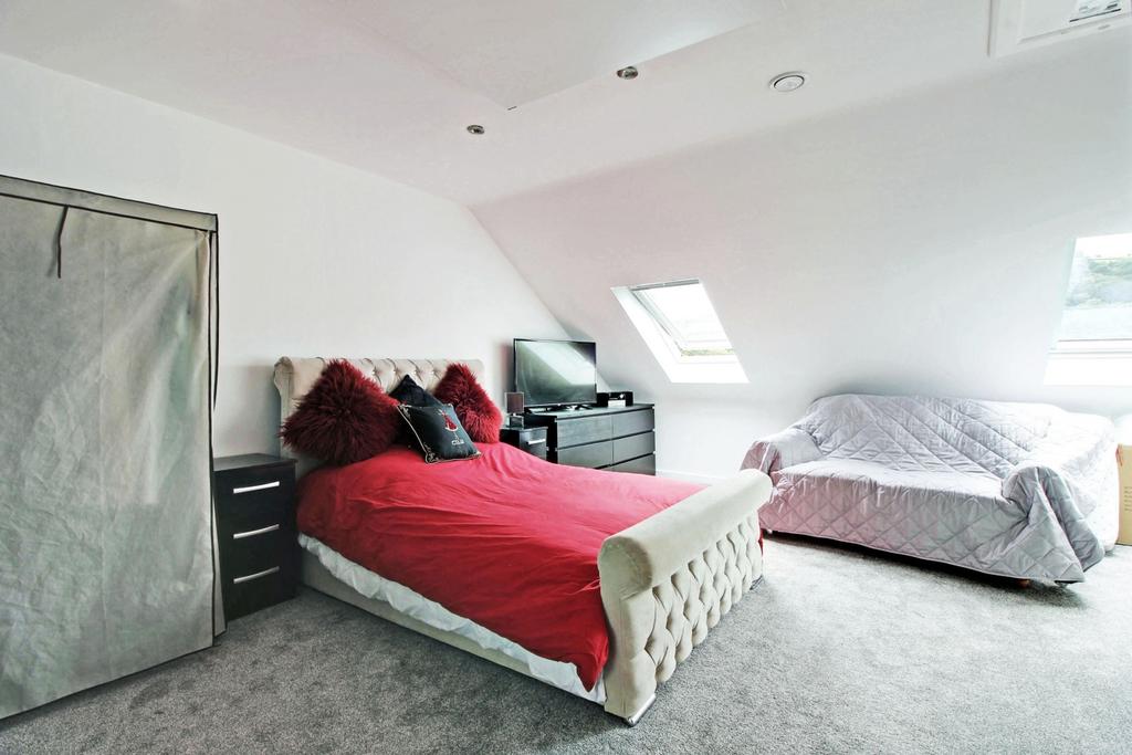 Bedroom 1 - double with ensuite
